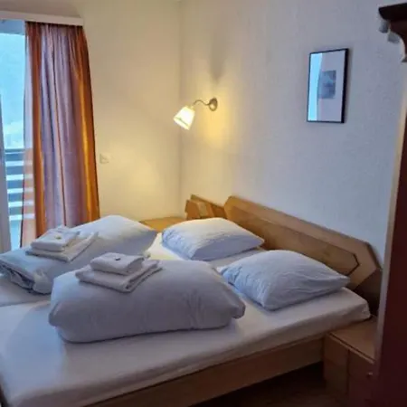 Malixerhof Hotell Malix